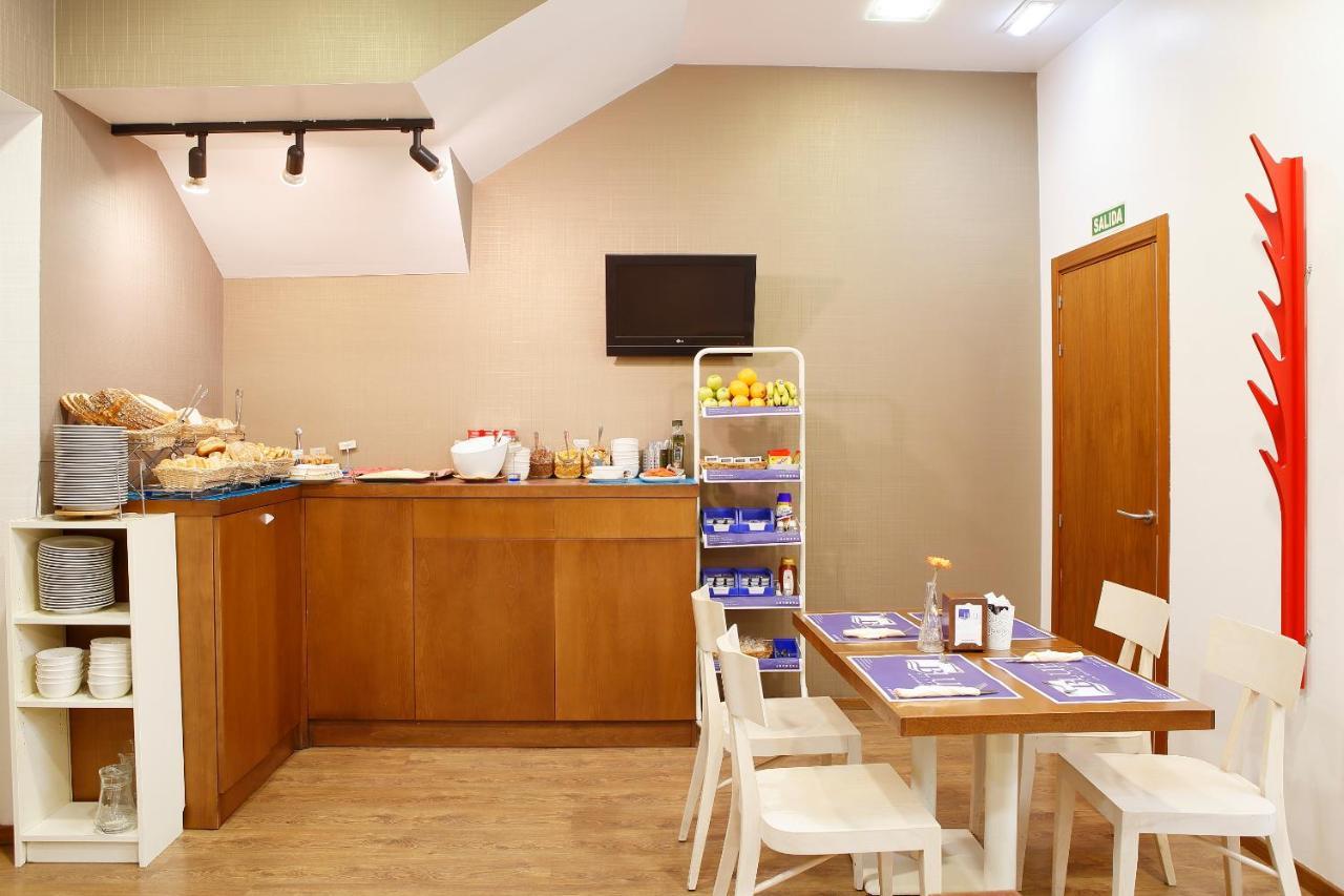 Hotel Santa Rosa, Blue Hoteles Хихон Екстериор снимка